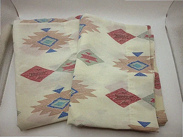 Vintage Thomaston Pillowcases Set Of 2 Standard Aztec 90s Southwest Made in USA