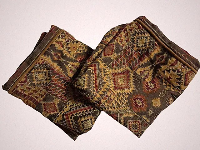 VTG CROSCILL Southwest Yosemite Brown Golds Aztec 2 KING PILLOW SHAMS